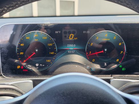 Used 2021 Mercedes-Benz GLB 250 w/ Premium Package image 29