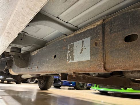 Used 2006 Chevrolet Silverado 2500 LT w/ Skid Plate Package AWD/4WD image 11
