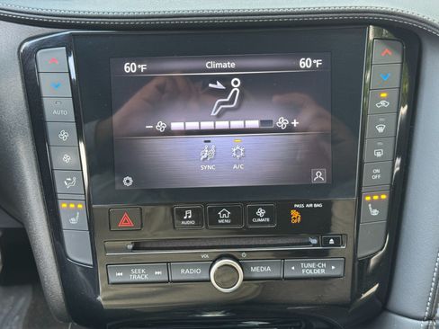 Used 2022 INFINITI QX50 Luxe FWD image 27