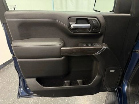 Used 2020 Chevrolet Silverado 1500 LTZ AWD/4WD image 10