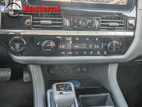 New 2026 Nissan Pathfinder SL AWD/4WD image 19
