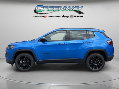 New 2026 Jeep Compass Latitude image 2