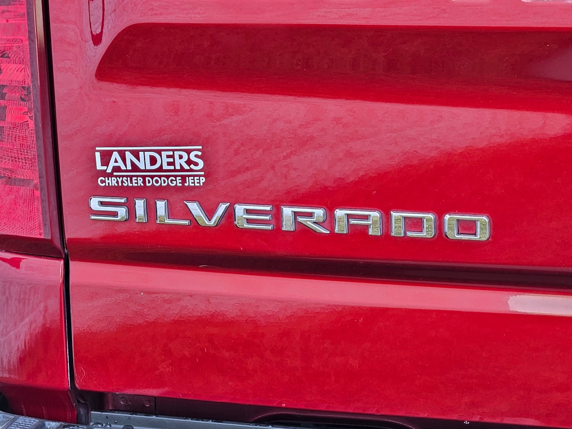 Used 2021 Chevrolet Silverado 1500 LT w/ Z71 Off-Road Package AWD/4WD image 30