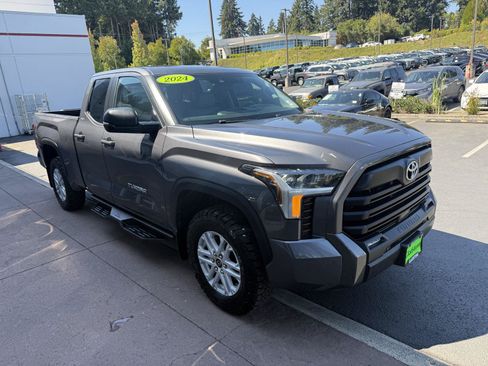 Used 2024 Toyota Tundra SR5 w/ SR5 Premium Package AWD/4WD image 7