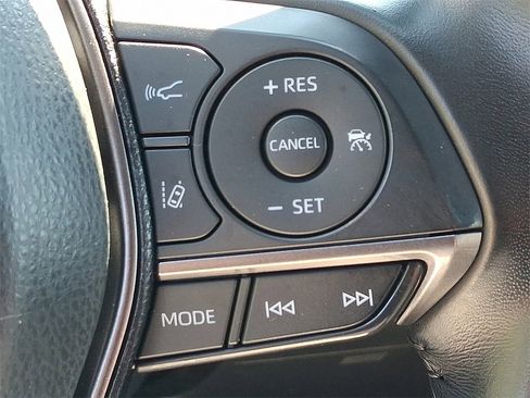 Used 2023 Toyota Camry XSE image 22