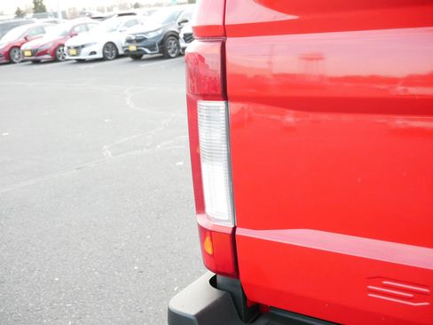 Used 2019 Ford F250 XL w/ Power Equipment Group image 17