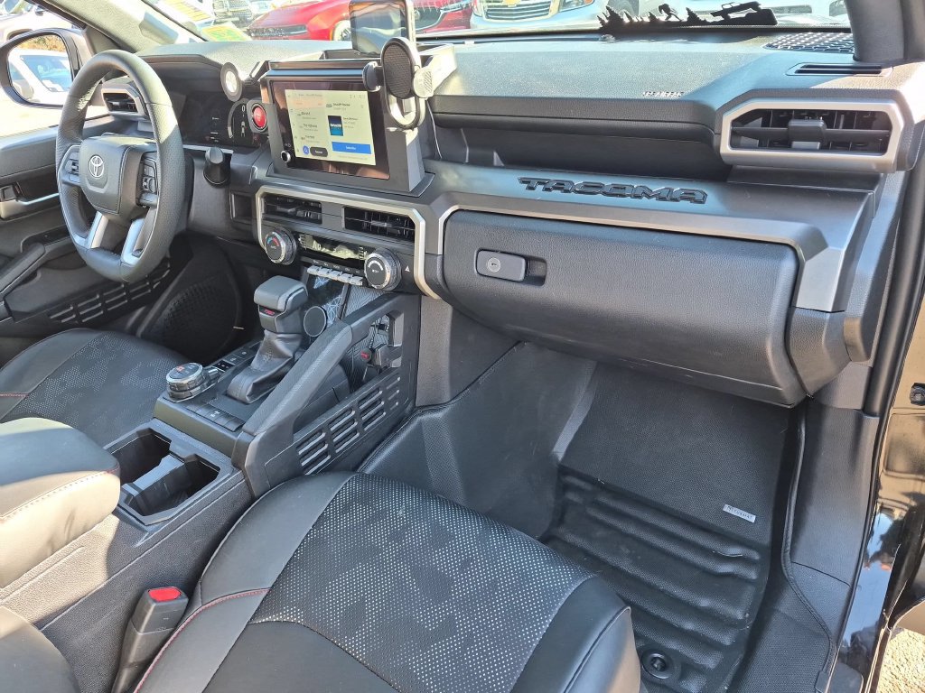 Used 2026 Toyota Tacoma TRD Off-Road AWD/4WD image 16