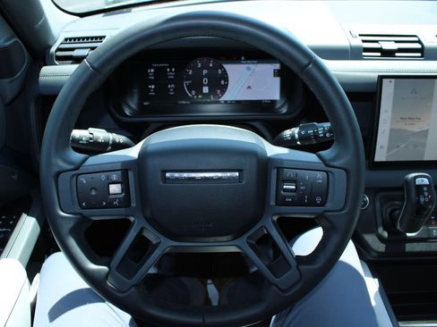 Used 2025 Land Rover Defender 110 S AWD/4WD image 43