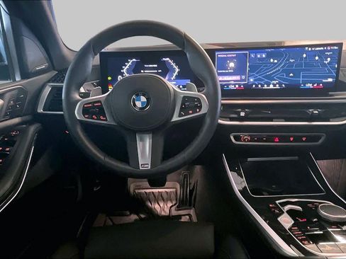 Certified 2026 BMW X5 xDrive40i w/ M Sport Package AWD/4WD image 5