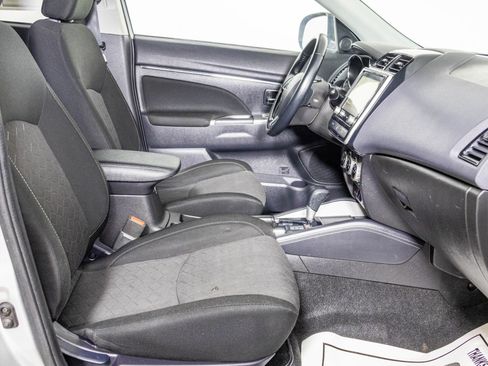 Used 2021 Mitsubishi Outlander Sport SE image 42