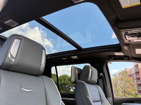 New 2026 Cadillac Escalade ESV Sport w/ Touring Package AWD/4WD image 44