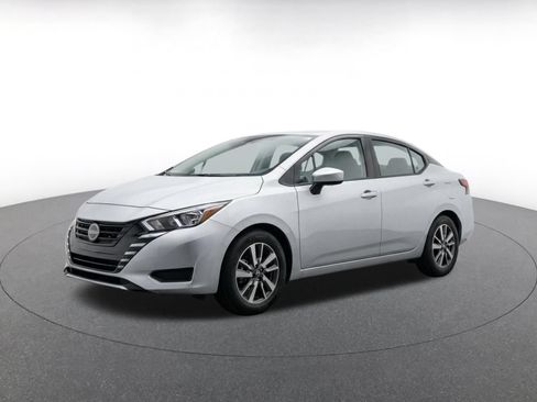 Used 2025 Nissan Versa SV FWD image 7