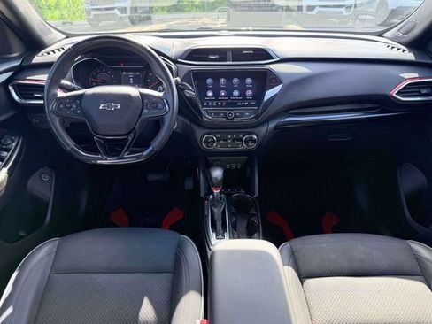 Used 2023 Chevrolet TrailBlazer RS w/ Sun and Liftgate Package AWD/4WD image 14