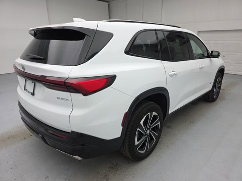 Certified 2025 Buick Enclave Sport Touring w/ Power Package image 12