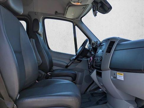 Used 2018 Mercedes-Benz Sprinter 2500 image 22