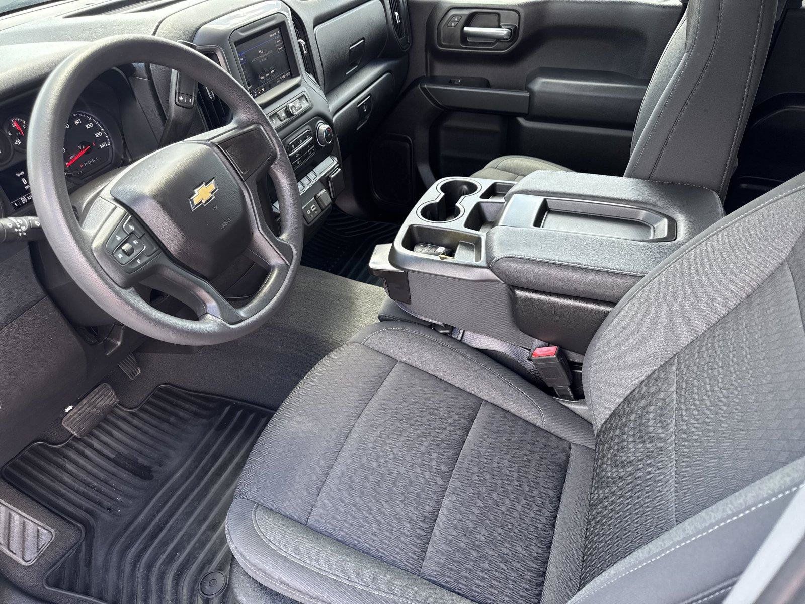 Used 2022 Chevrolet Silverado 1500 Custom w/ LPO, Dark Essentials Package AWD/4WD image 10