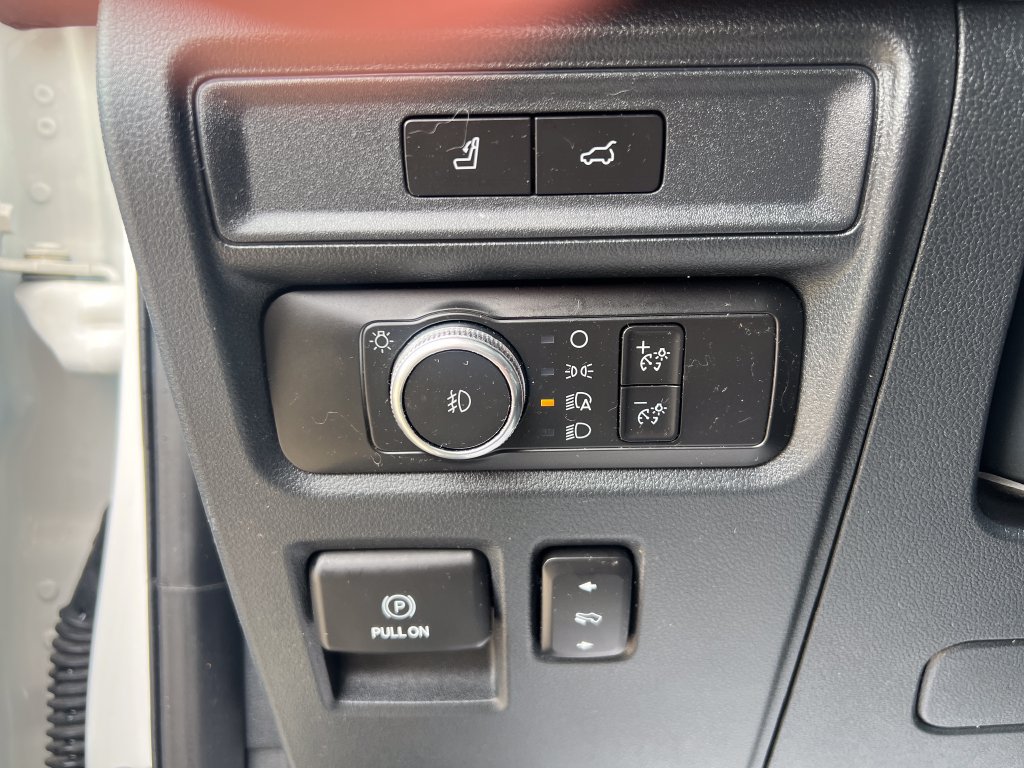 Used 2022 Ford Expedition Max Limited AWD/4WD image 16