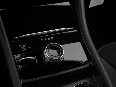 New 2026 Jeep Grand Cherokee Altitude image 22