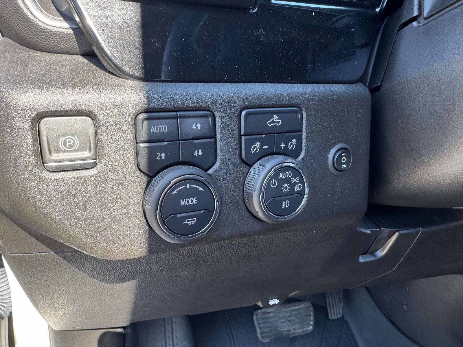Used 2024 Chevrolet Silverado 1500 RST w/ Max Trailering Package AWD/4WD image 28