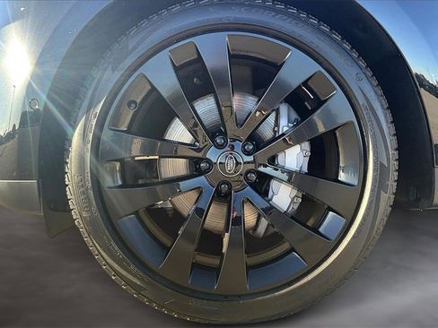 Used 2024 Land Rover Range Rover Sport SE image 8