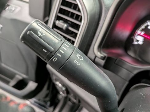 Used 2018 Ford F150 XLT w/ Equipment Group 302A Luxury image 19