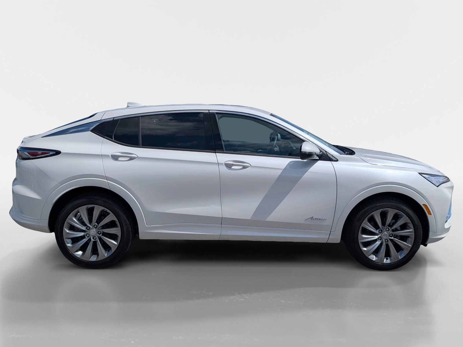 New 2026 Buick Envista Avenir FWD image 3