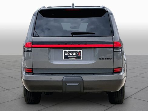 Used 2025 Lexus GX 550 image 5