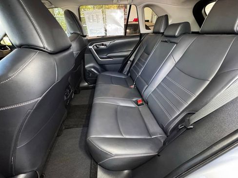 Used 2019 Toyota RAV4 XLE Premium AWD/4WD image 42