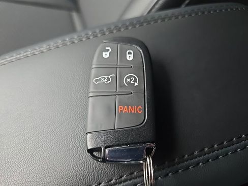 New 2026 Jeep Compass Latitude image 96