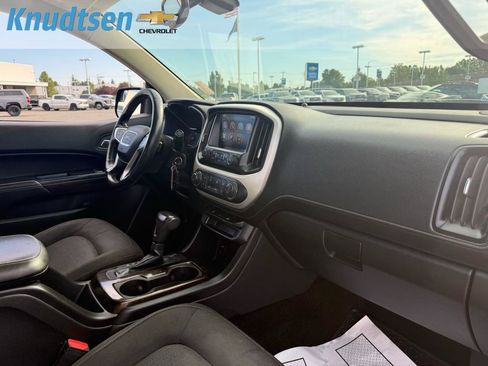 Used 2015 GMC Canyon SLE w/ SLE Convenience Package AWD/4WD image 10