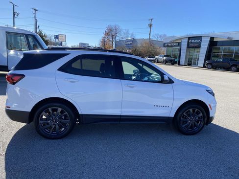 Used 2022 Chevrolet Equinox RS w/ RS Leather Package image 10