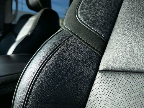 Used 2023 RAM 2500 Laramie image 13