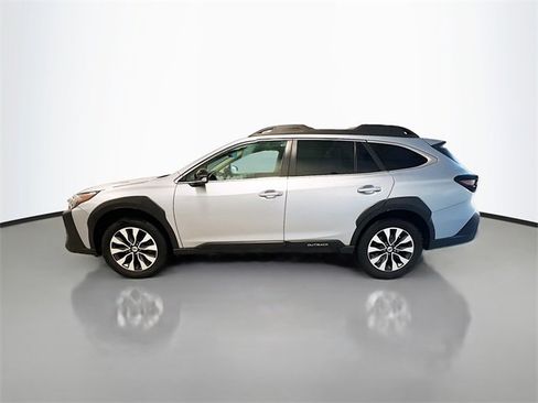 Certified 2023 Subaru Outback Limited image 3