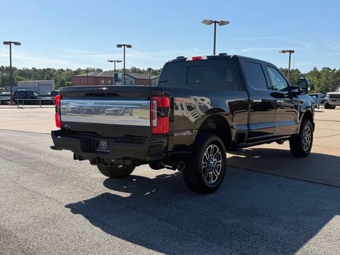 New 2026 Ford F250 Platinum w/ Platinum Plus Package AWD/4WD image 6