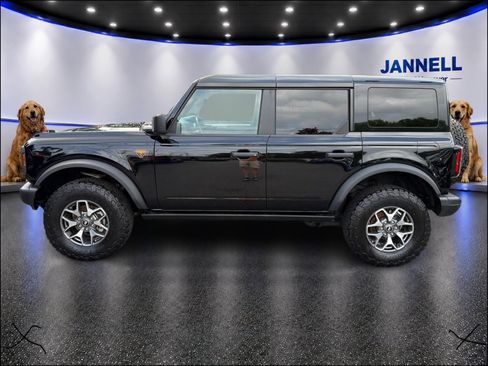 Used 2025 Ford Bronco Badlands AWD/4WD image 9