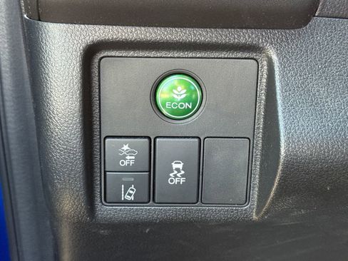 Used 2021 Honda HR-V EX image 30