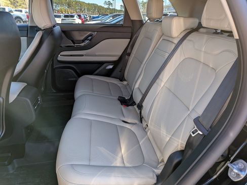 Used 2025 Lincoln Corsair FWD w/ Equipment Group 101A image 17