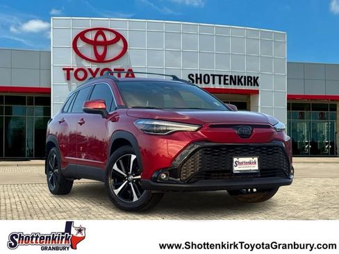 Used 2024 Toyota Corolla Cross AWD Hybrid w/ Convenience Package image 1