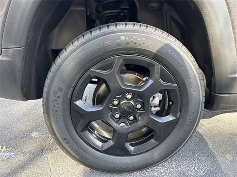 Used 2023 Jeep Compass Trailhawk image 25