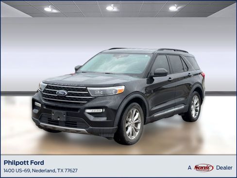 Used 2020 Ford Explorer XLT w/ Equipment Group 202A RWD image 1