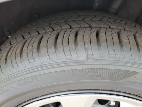 Used 2025 Toyota Corolla LE w/ Convenience Package image 26