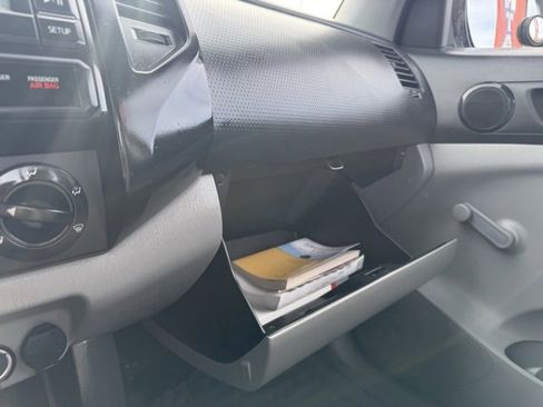 Used 2013 Toyota Tacoma 2WD Regular Cab image 19