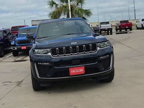 New 2026 Jeep Grand Cherokee L Limited RWD image 3
