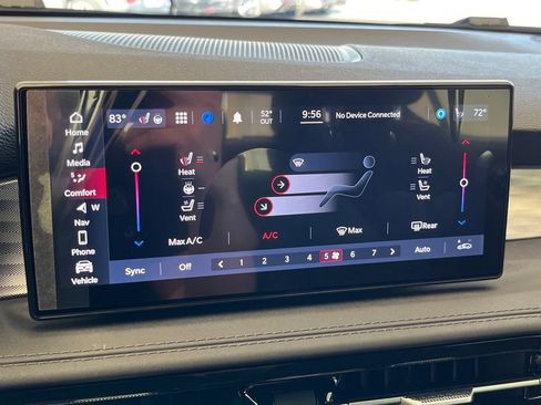 New 2024 Alfa Romeo Tonale Ti w/ Premium Interior Package image 18