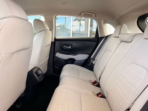Used 2023 Honda HR-V LX image 7