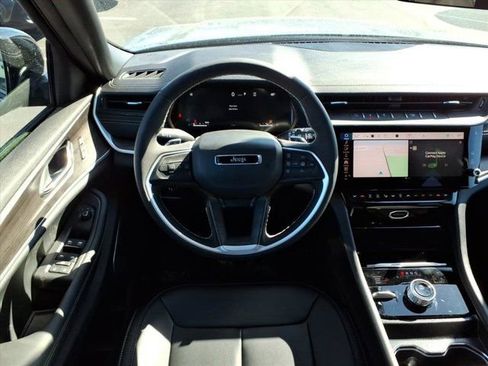 New 2026 Jeep Grand Cherokee Limited image 5