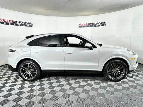 Used 2022 Porsche Cayenne Platinum Edition AWD/4WD image 8