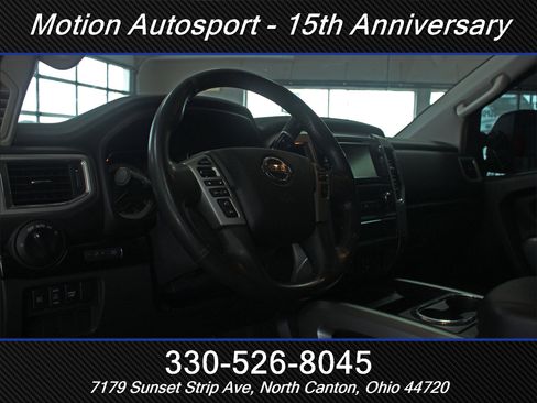 Used 2016 Nissan Titan SV image 14