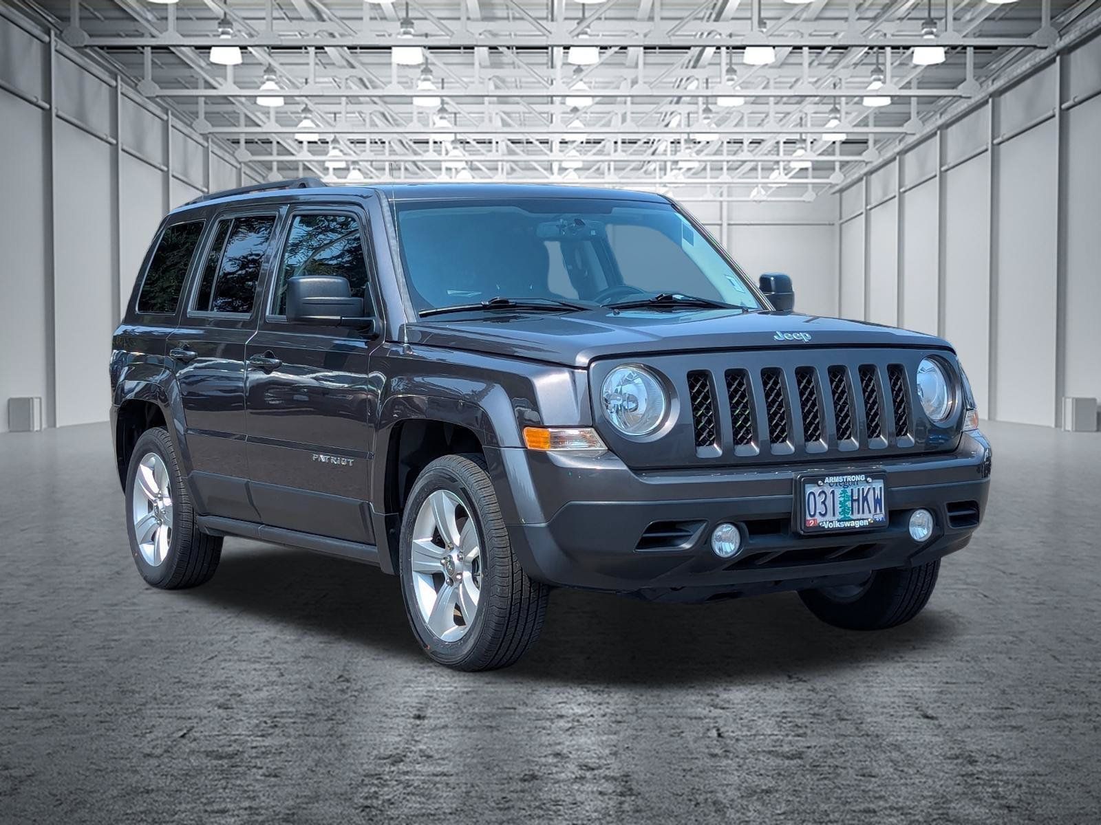Used 2014 Jeep Patriot Latitude FWD image 7