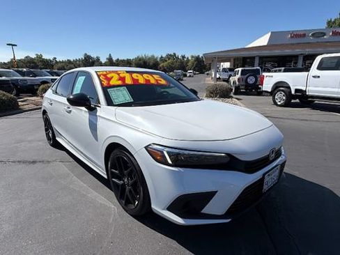 Used 2024 Honda Civic Sport image 2